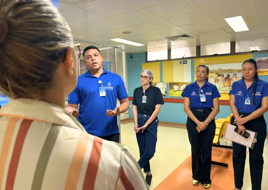 Equipe de Laboratório durante arguição